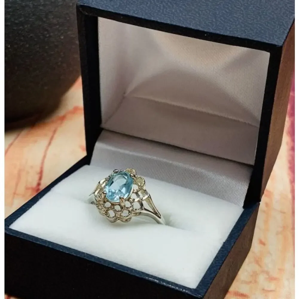 925 Sterling Silver Topaz Ring Size 7.5